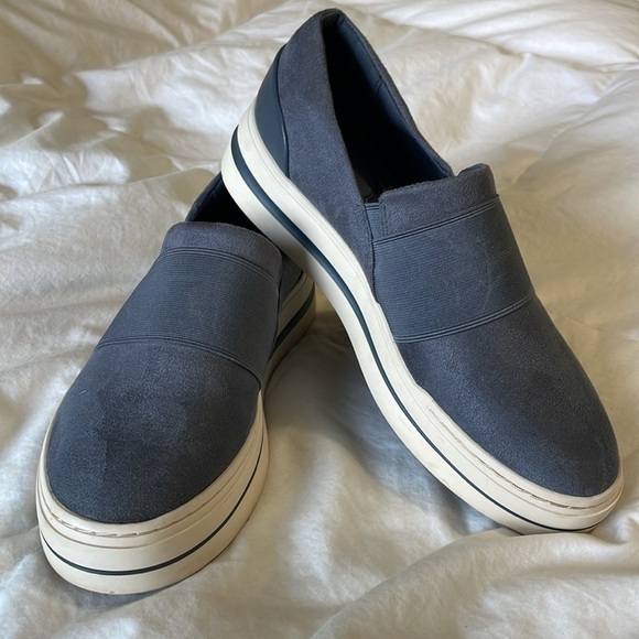 Cloudsteppers by Clarks Shoes - CLARKS | Cloudsteppers | Audreigh Eve Athleisure | Slip On | Blue Shoe| Size 9